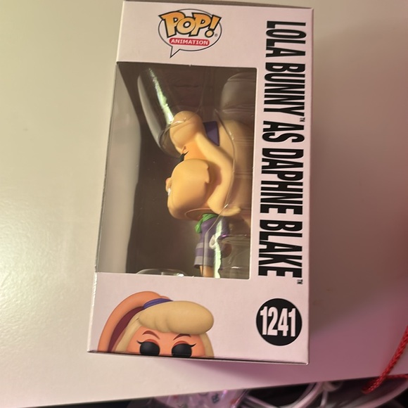 Lola Bunny as Daphne Blake Funko Pop - Picture 2 of 5
